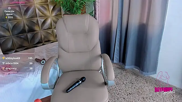 Dayanne campbelll online show from 01.11.26