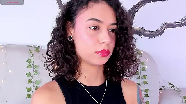 AliceStevens  online show from 10.21.25