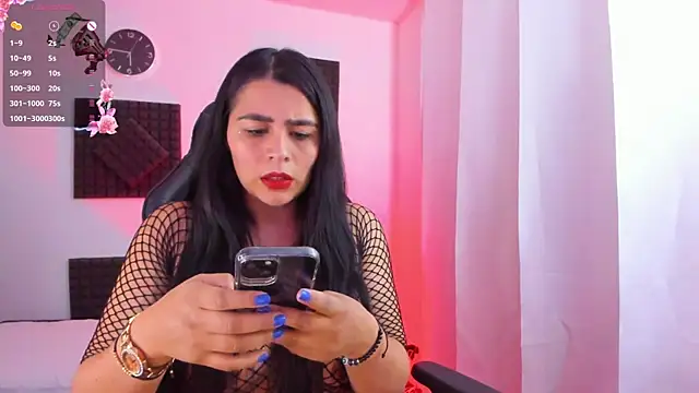 hannarusso online show from 10.30.25