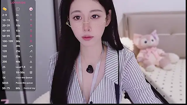 Yoyuyuy online show from 11.23.25