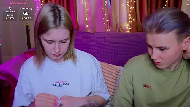 Snapshot of Tara_Lawson chatting on 02.02.26 Tara Lawson online show from 02.02.26