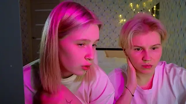 Snapshot of Tara_Lawson chatting on 02.09.26 Tara Lawson online show from 02.09.26