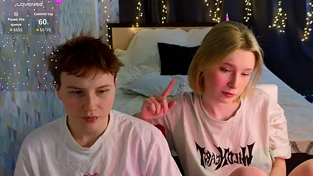 Snapshot of Tara_Lawson chatting on 03.20.26 Tara Lawson online show from 03.20.26