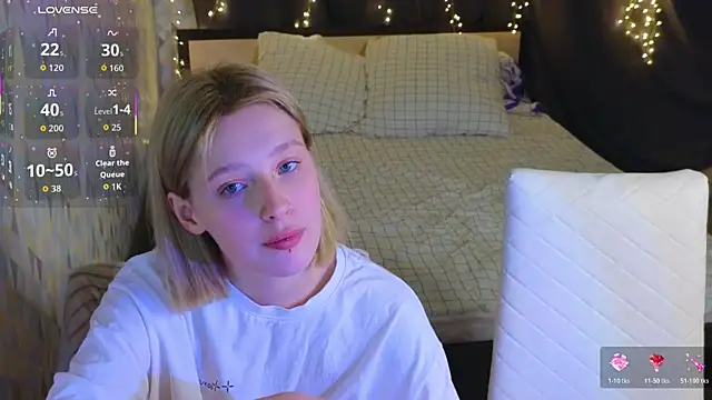 Snapshot of Tara_Lawson chatting on 03.26.26 Tara Lawson online show from 03.26.26