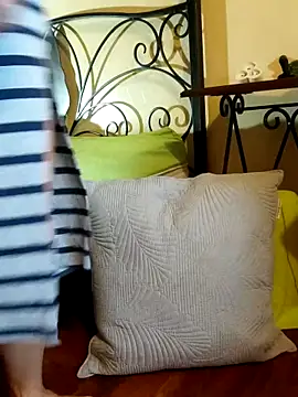 emiliemilf online show from 04.09.26