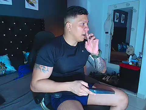 Snapshot of ethan_dalton_ chatting on 10.25.25 ethan dalton online show from 10.25.25