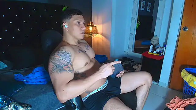 Snapshot of ethan_dalton_ chatting on 11.25.25 ethan dalton online show from 11.25.25