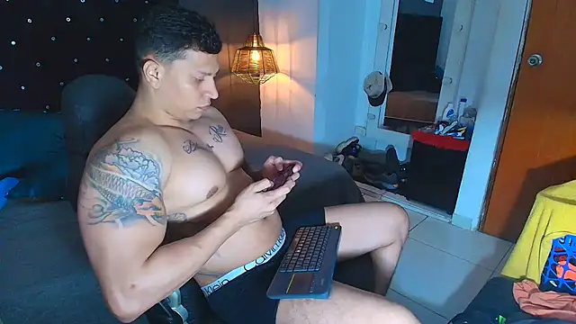 Snapshot of ethan_dalton_ chatting on 12.01.25 ethan dalton online show from 12.01.25