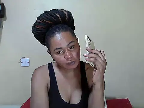 Creamy-Aisha online show from 11.16.25