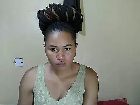 Creamy-Aisha online show from 11.21.25