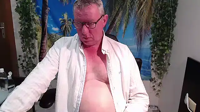 JamesBauer online show from 12.05.25