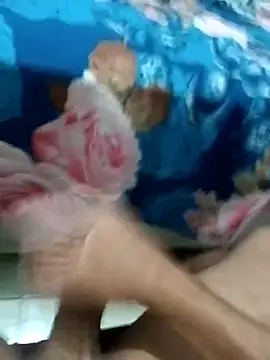 Snapshot of olyveyrah35 chatting on 11.03.25 olyveyrah35 online show from 11.03.25