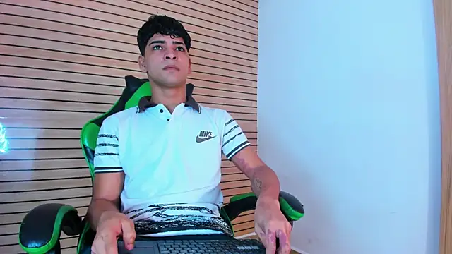 317894 online show from 04.13.26