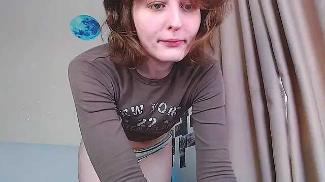 Snapshot of c0ralynx chatting on 09.09.25 c0ralynx online show from 09.09.25