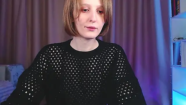 Snapshot of c0ralynx chatting on 12.02.25 c0ralynx online show from 12.02.25