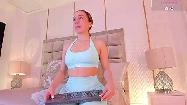 laurencarter1 online show from 11.08.25