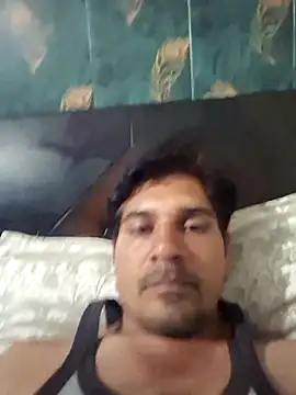 Snapshot of johnny8731 chatting on 06.24.26 johnny8731 online show from 06.24.26