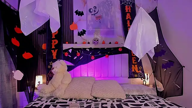 peachandtyron  online show from 11.04.25