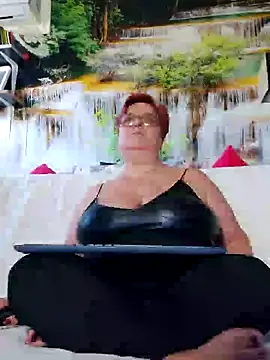 QueenPammy1 online show from 01.27.25