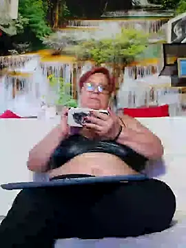 QueenPammy1 online show from 02.04.25