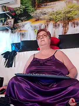 QueenPammy1 online show from 04.08.26