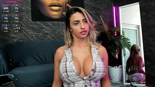 IzabelaTessa online show from 10.05.25