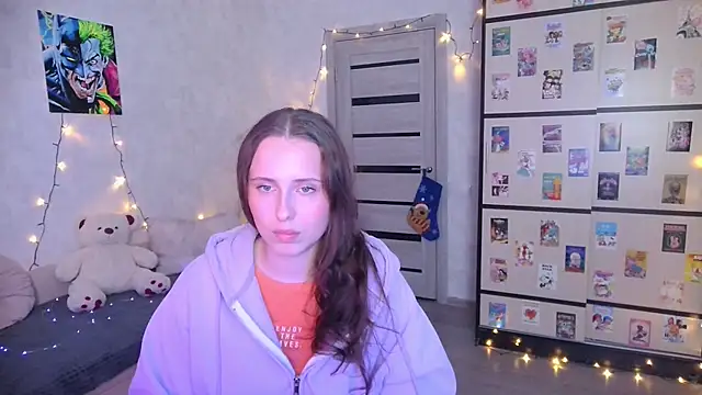 BarbiePieer online show from 12.15.25