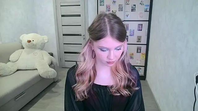 Snapshot of GinnyBlacky chatting on 06.25.26 GinnyBlacky online show from 06.25.26