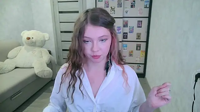 Snapshot of GinnyBlacky chatting on 08.01.26 GinnyBlacky online show from 08.01.26