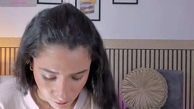 hanna mils online show from 09.15.25