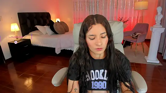 hanna mils online show from 05.28.26