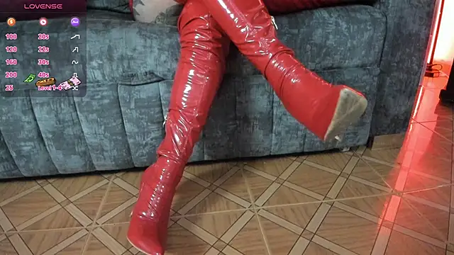  LuanaDabbraccio online show from 11.21.25