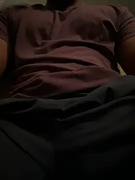 Snapshot of dilu98 chatting on 03.18.25 dilu98 online show from 03.18.25