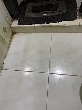 Snapshot of dilu98 chatting on 12.21.25 dilu98 online show from 12.21.25