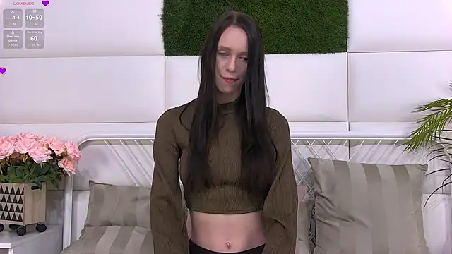Snapshot of TaraHarris chatting on 04.19.26 TaraHarris online show from 04.19.26