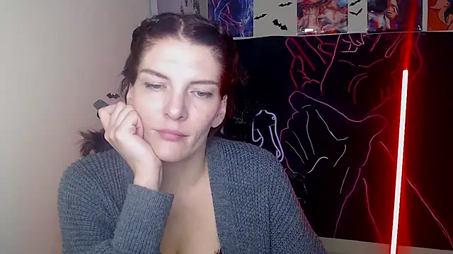 VanessaRey  online show from 11.23.25