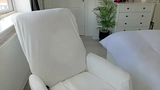 Snapshot of Missalex_xo chatting on 06.28.26 Missalex xo online show from 06.28.26