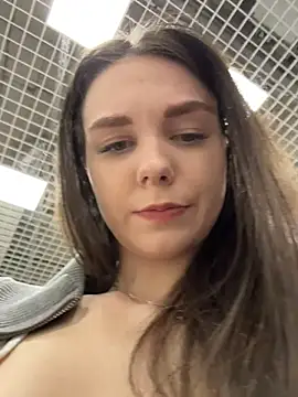 MilaBee online show from 04.10.26