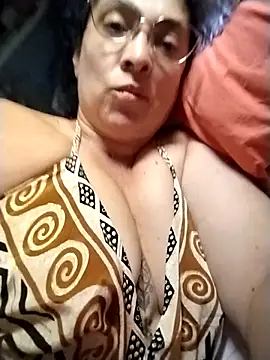 Snapshot of issa_gracce chatting on 10.13.25 issa gracce online show from 10.13.25
