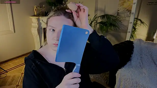 Jes Solar online show from 11.09.25