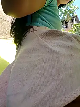 adrianagilton online show from 10.02.25