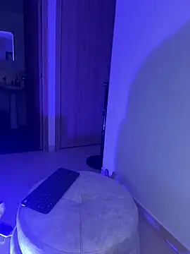 AlitaAnisee online show from 09.09.25