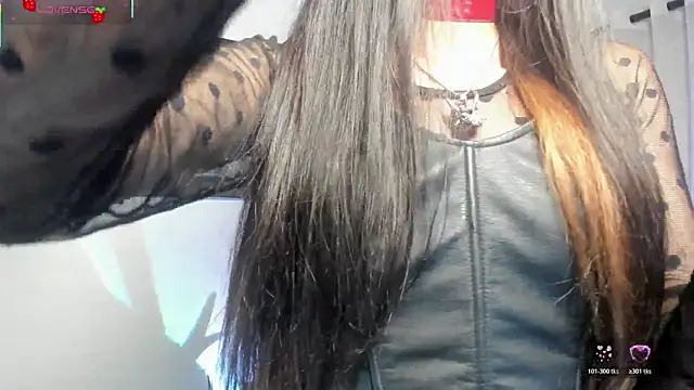Laila Angels online show from 05.14.26