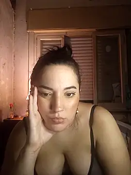 myla rommer1 online show from 03.23.25