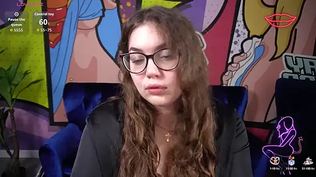 LuxSopphia online show from 10.17.25