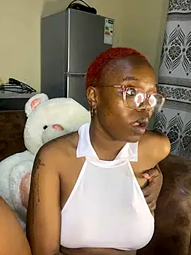 YummyMelanin117 online show from 10.04.25