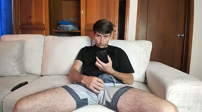 laurent 01 online show from 03.19.25