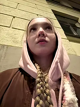 bambi lu online show from 10.18.25