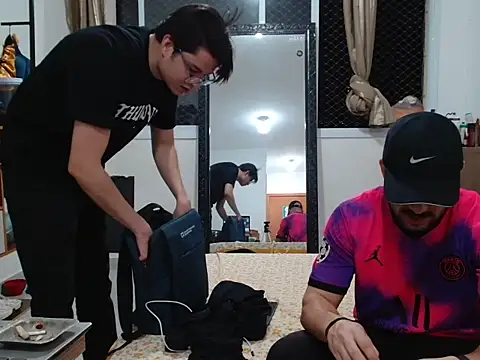 Snapshot of TimiidoSP011 chatting on 11.14.25 TimiidoSP011 online show from 11.14.25