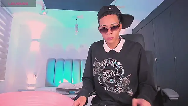 candyandmarilyn online show from 10.25.25